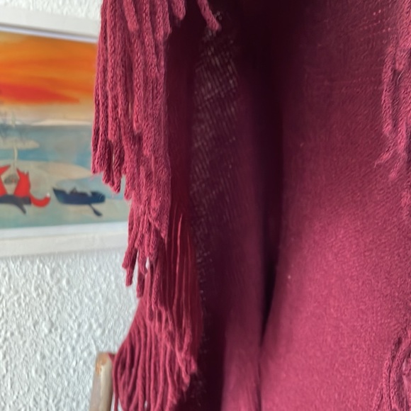 Super Soft Fringed Poncho - Picture 6 of 6